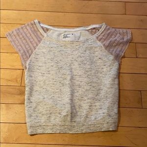 American Eagle sweater